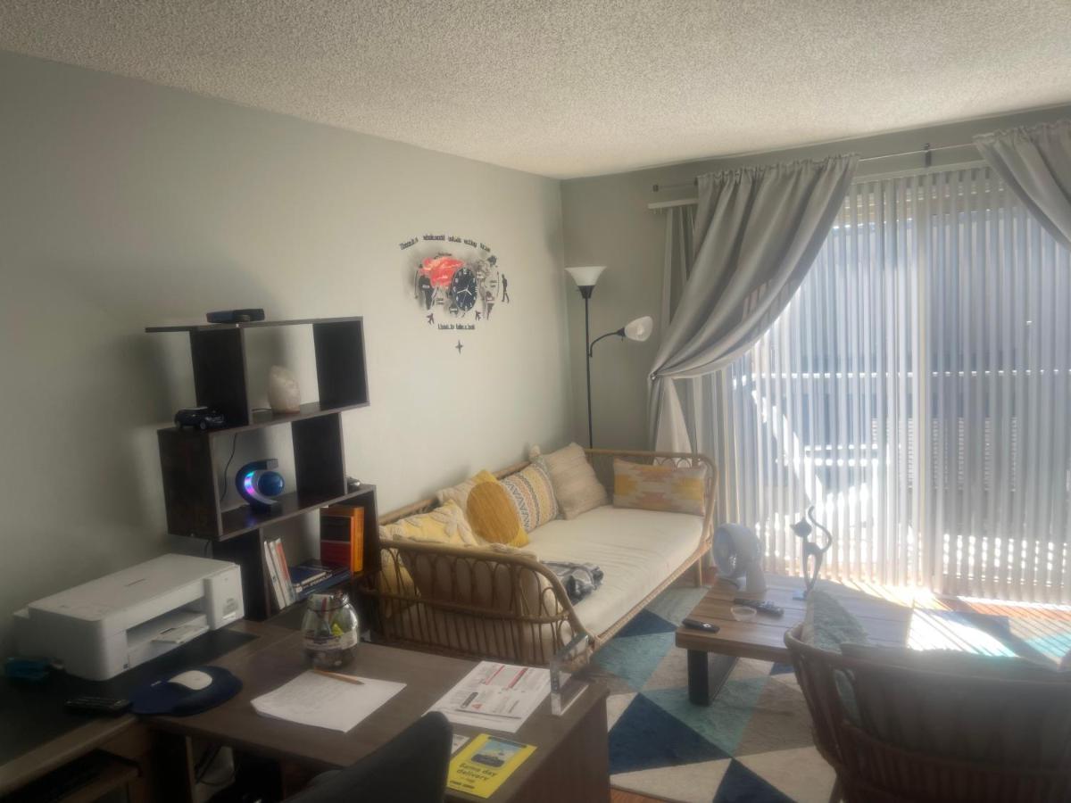 Shared Space With Private Room In Beautiful Lakefront Apartment Federal Way Eksteriør billede