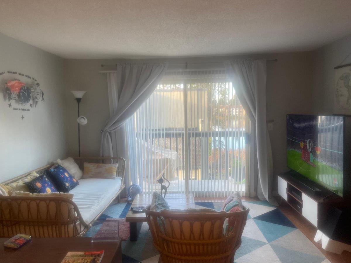 Shared Space With Private Room In Beautiful Lakefront Apartment Federal Way Eksteriør billede
