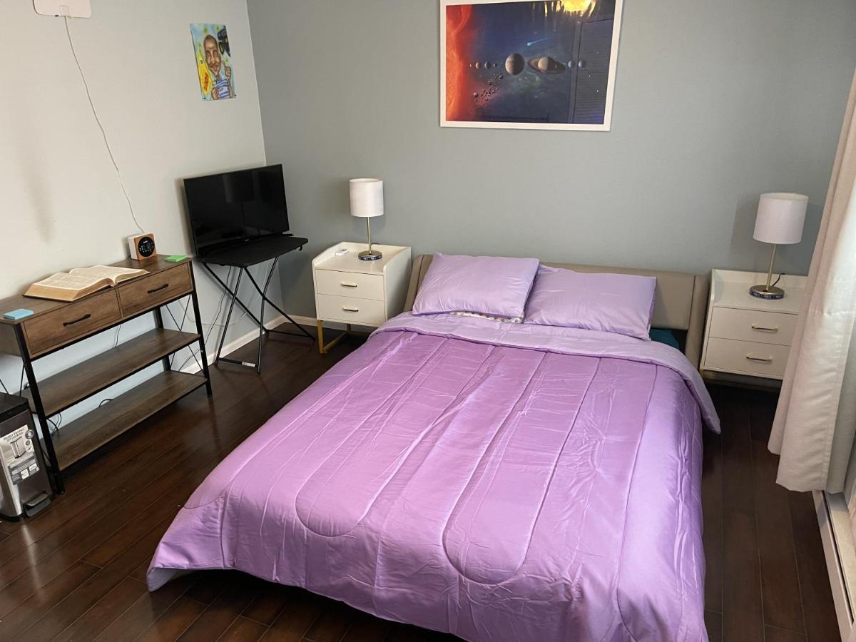 Shared Space With Private Room In Beautiful Lakefront Apartment Federal Way Eksteriør billede